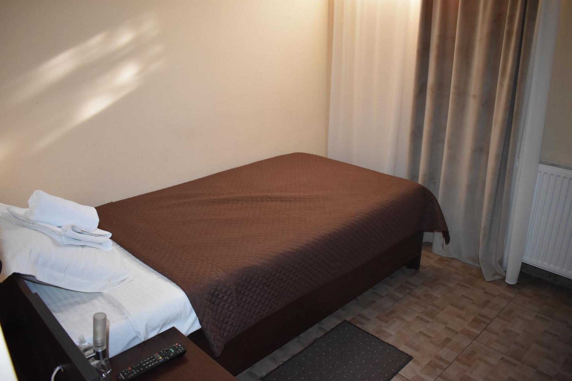 Garni Hotel Lion Jagodina Ngoại thất bức ảnh