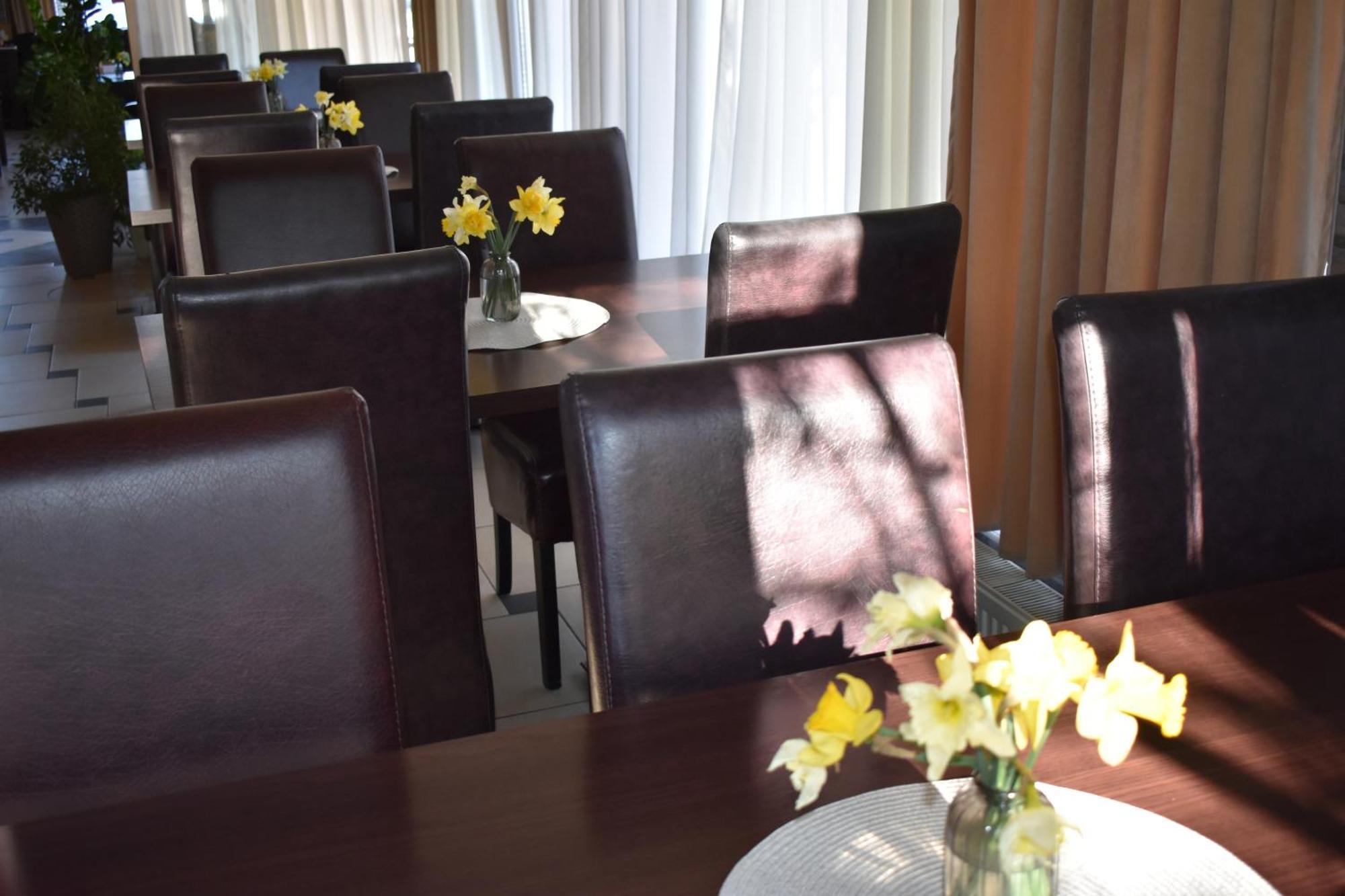 Garni Hotel Lion Jagodina Ngoại thất bức ảnh