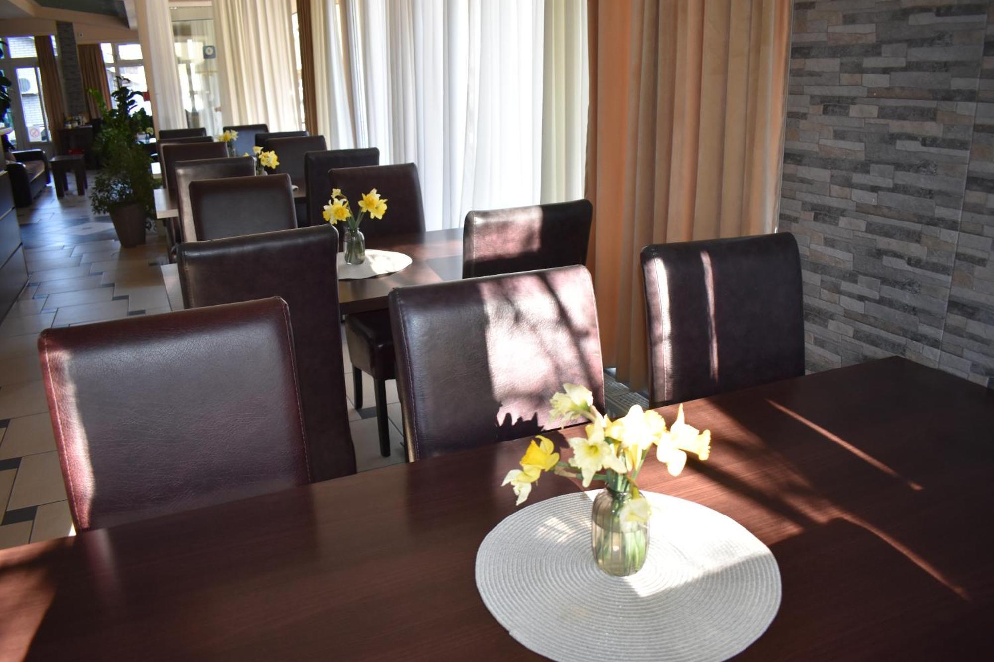 Garni Hotel Lion Jagodina Ngoại thất bức ảnh