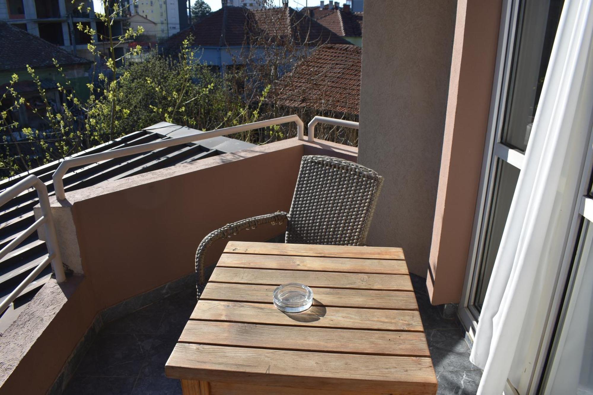 Garni Hotel Lion Jagodina Ngoại thất bức ảnh