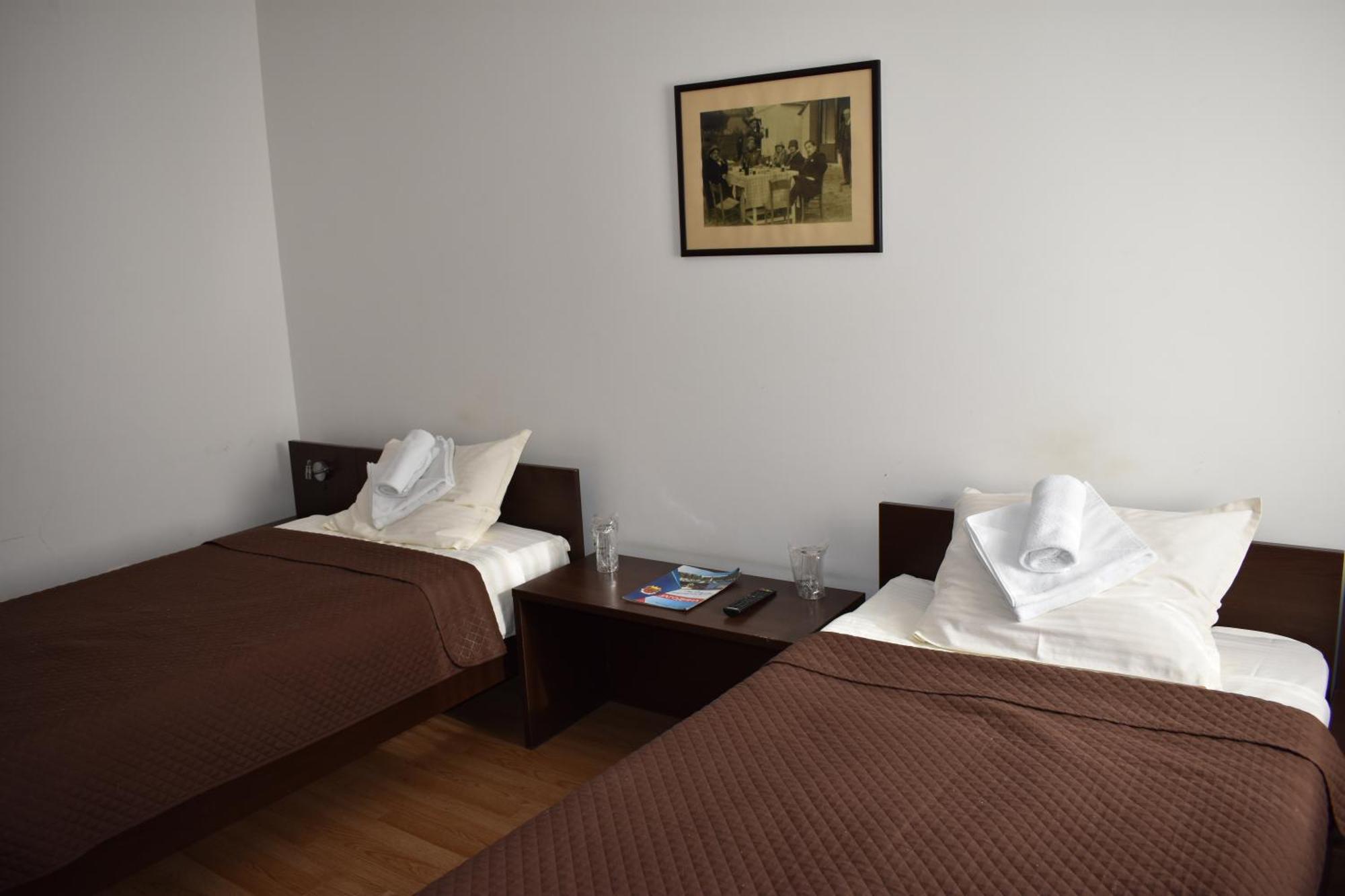 Garni Hotel Lion Jagodina Ngoại thất bức ảnh