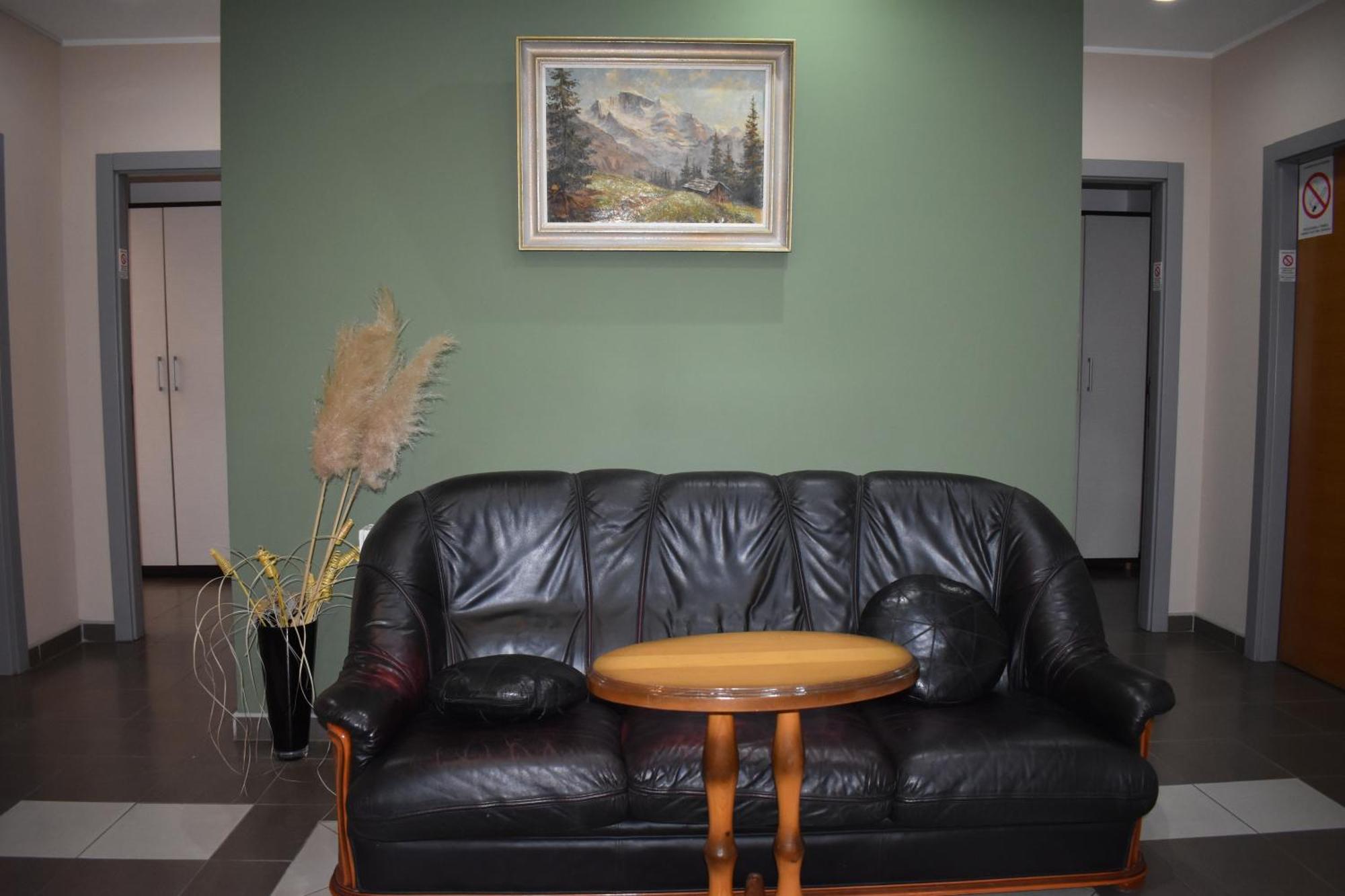 Garni Hotel Lion Jagodina Ngoại thất bức ảnh