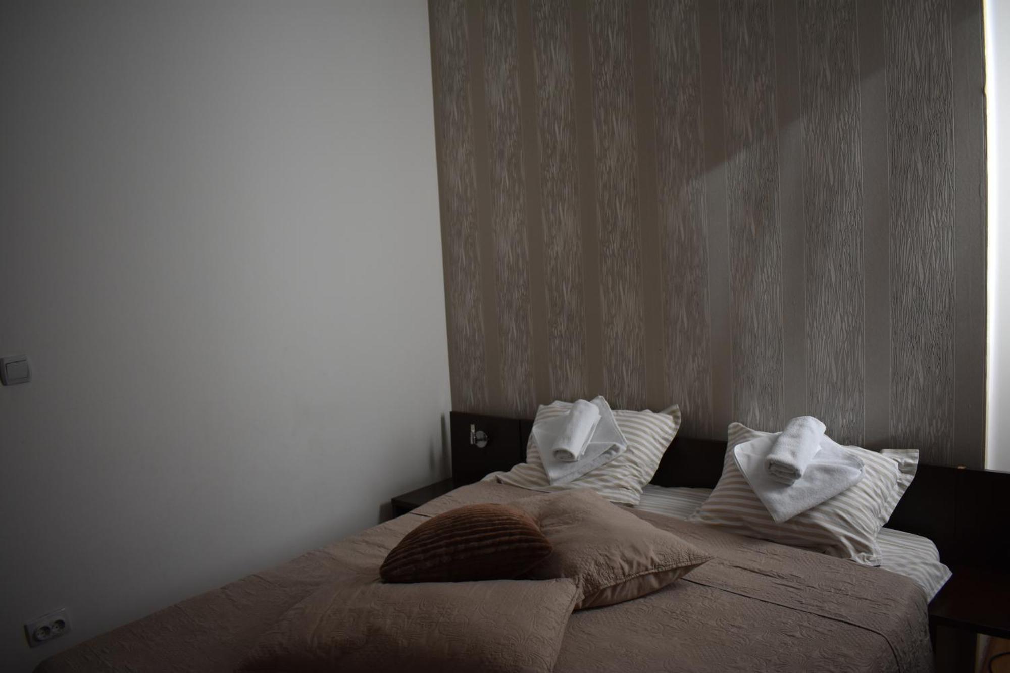 Garni Hotel Lion Jagodina Ngoại thất bức ảnh