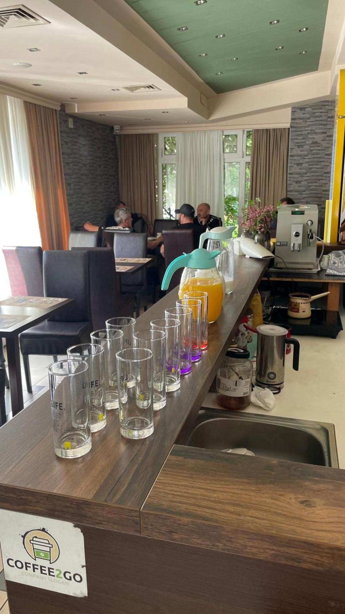 Garni Hotel Lion Jagodina Ngoại thất bức ảnh
